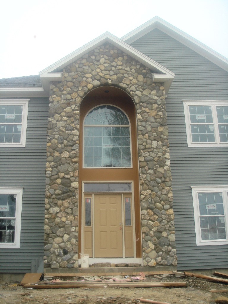 Smithfield Rounds River Rock Veneer Stone